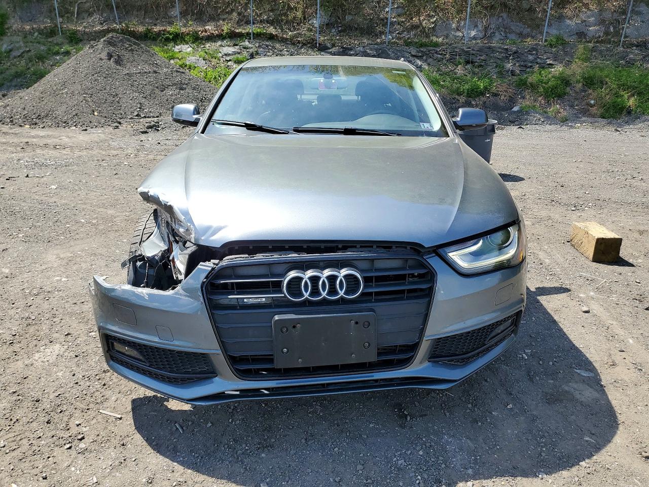 Audi A4 Premium S-line