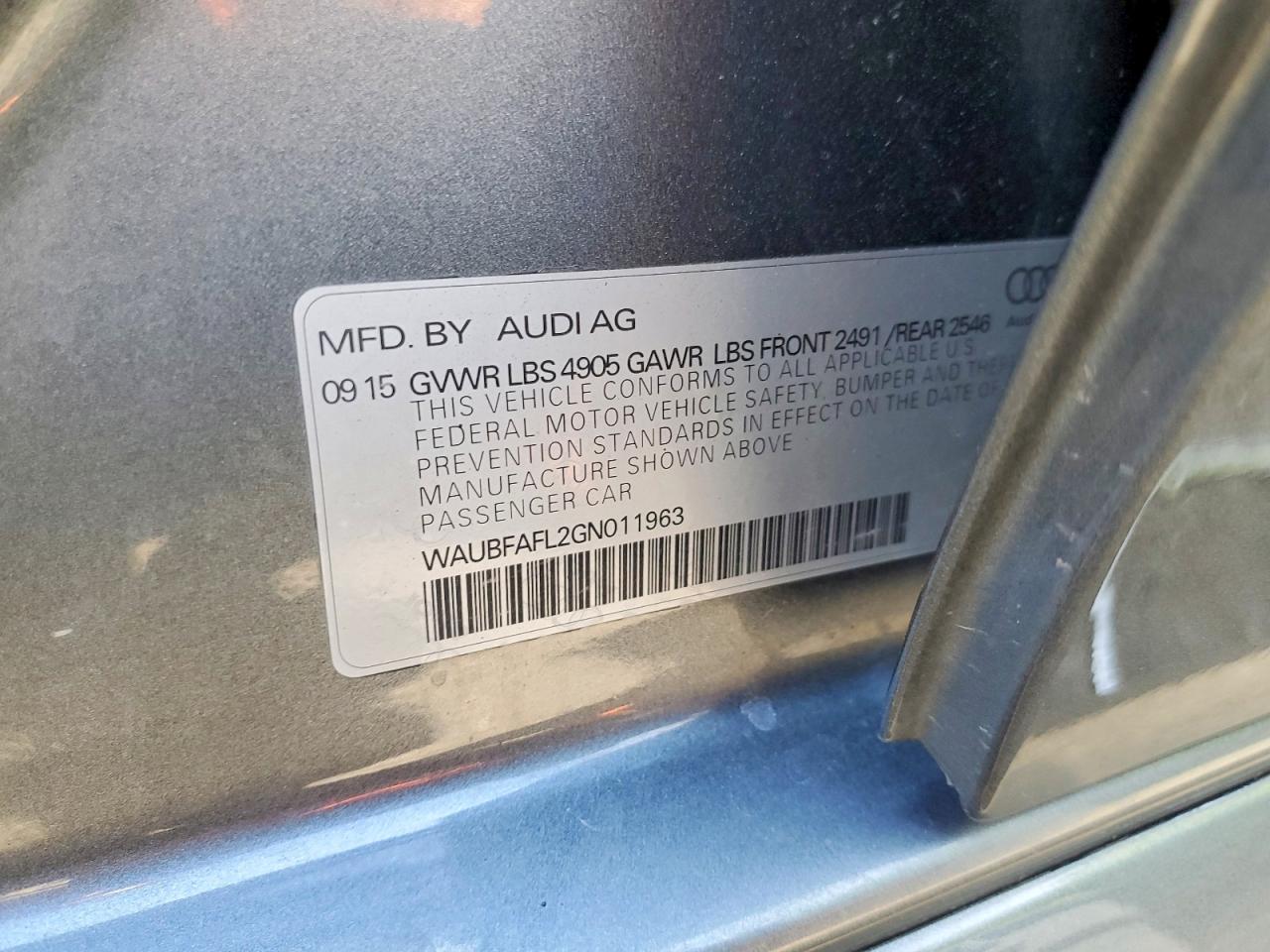 Audi A4 Premium S-line