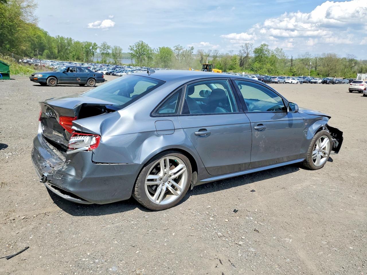 Audi A4 Premium S-line