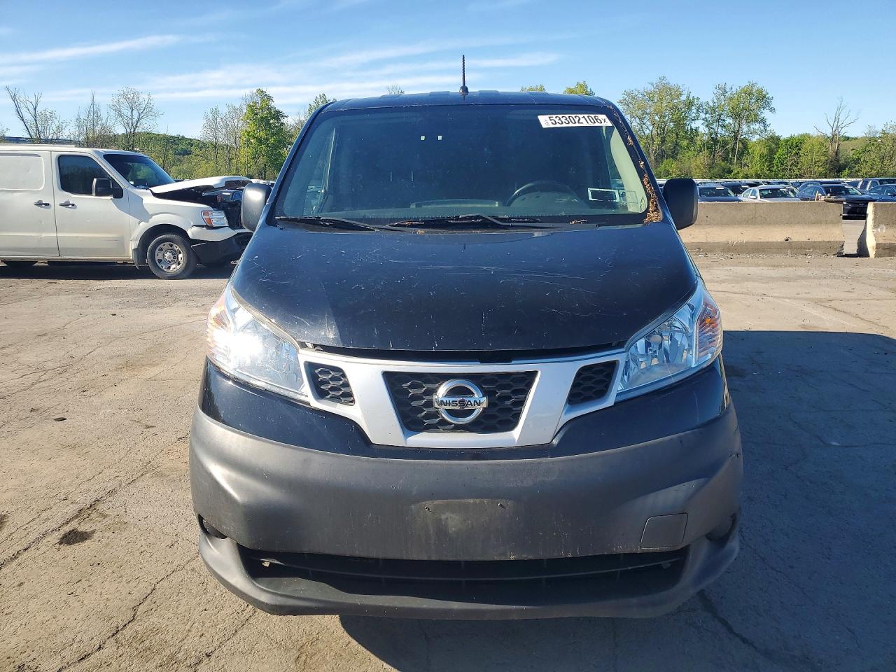 Nissan Nv S