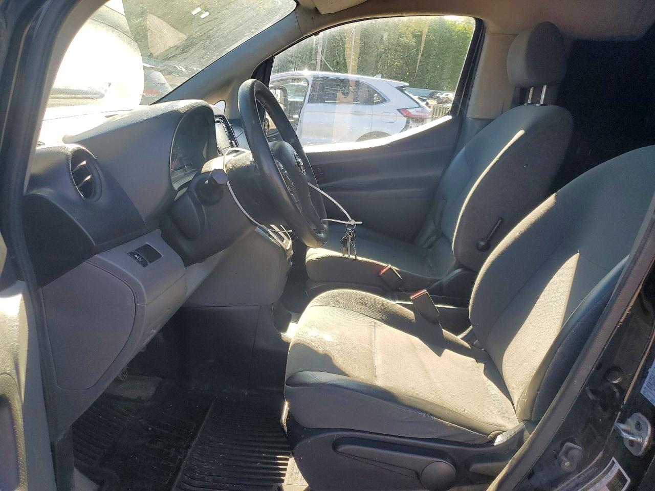 Nissan Nv S