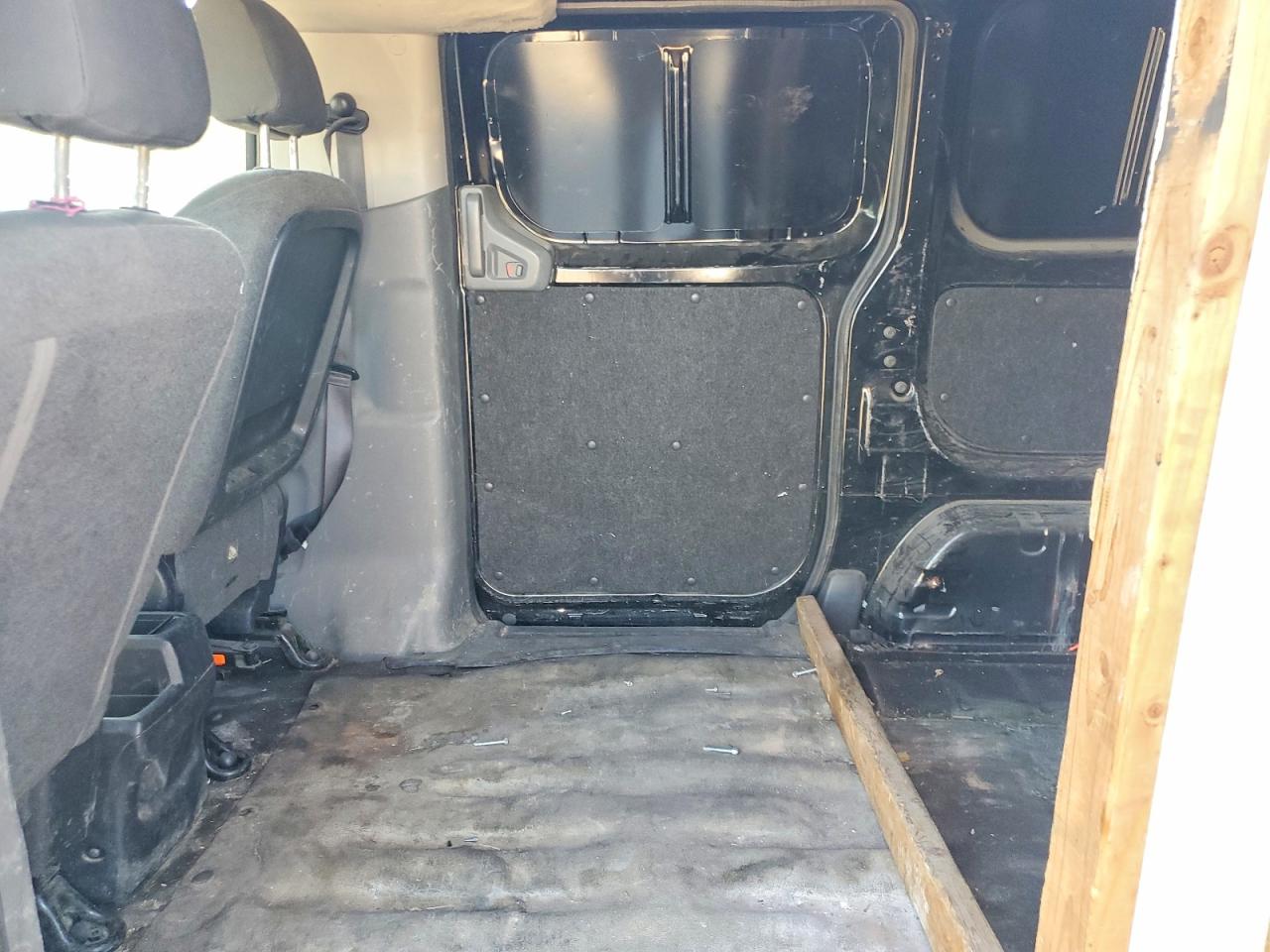 Nissan Nv S