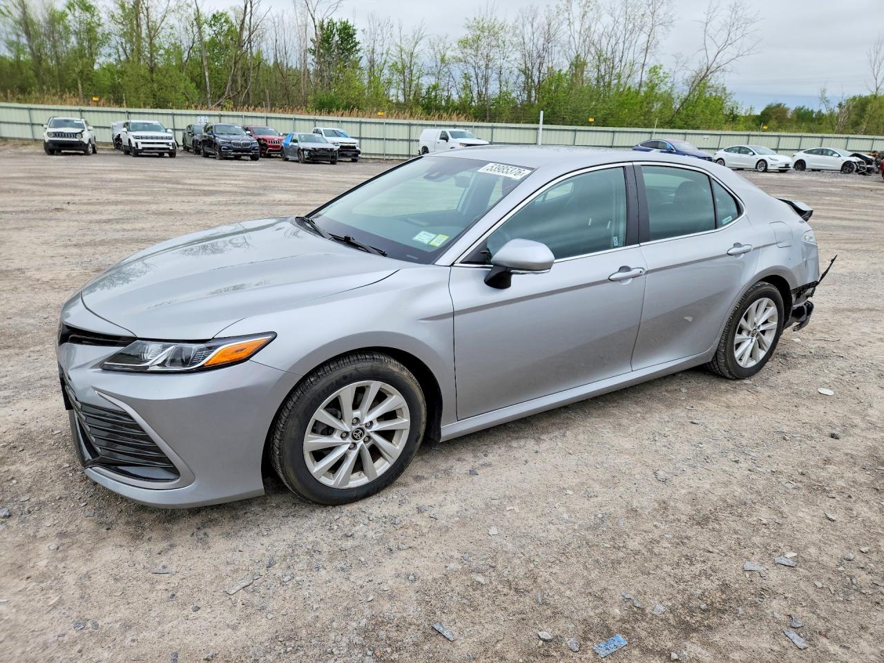 Salvage Toyota Camry Image