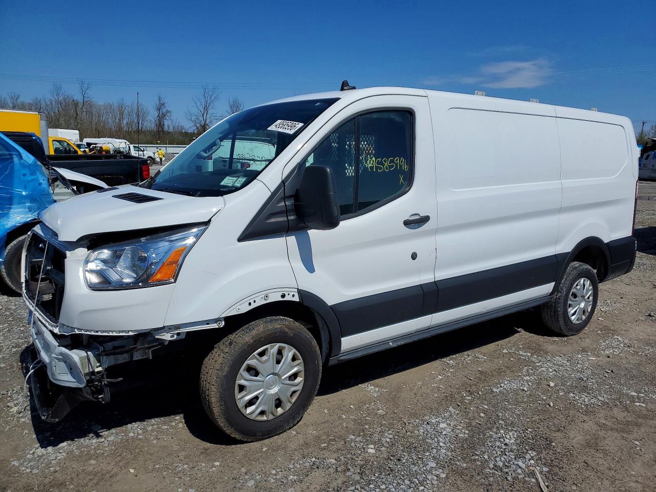Salvage Ford Transit Image