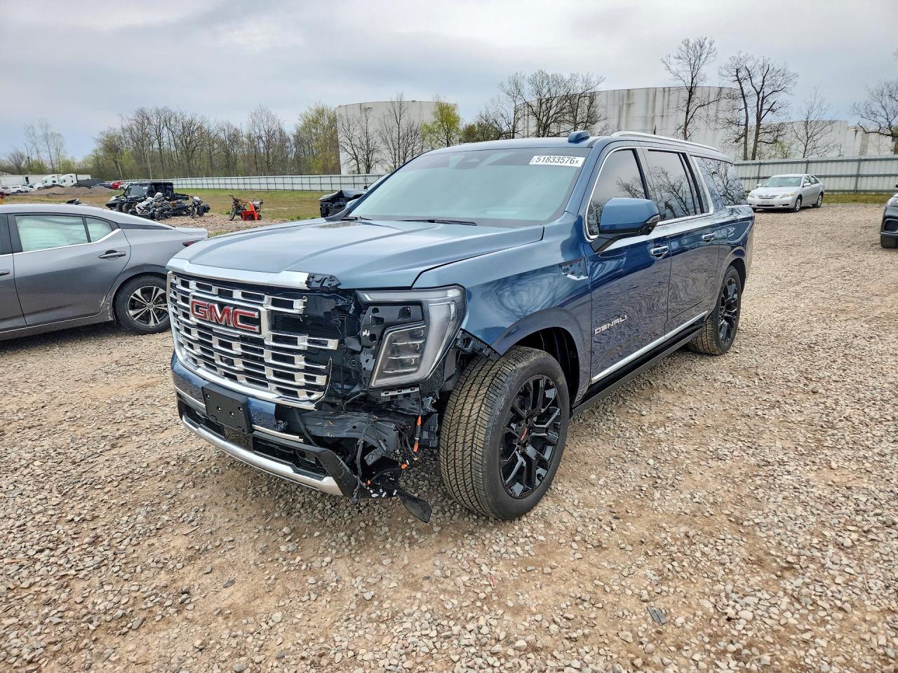 Salvage GMC Yukon Image