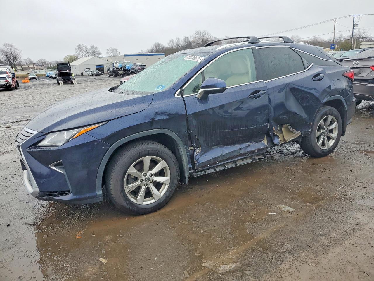 Salvage Lexus RX Image