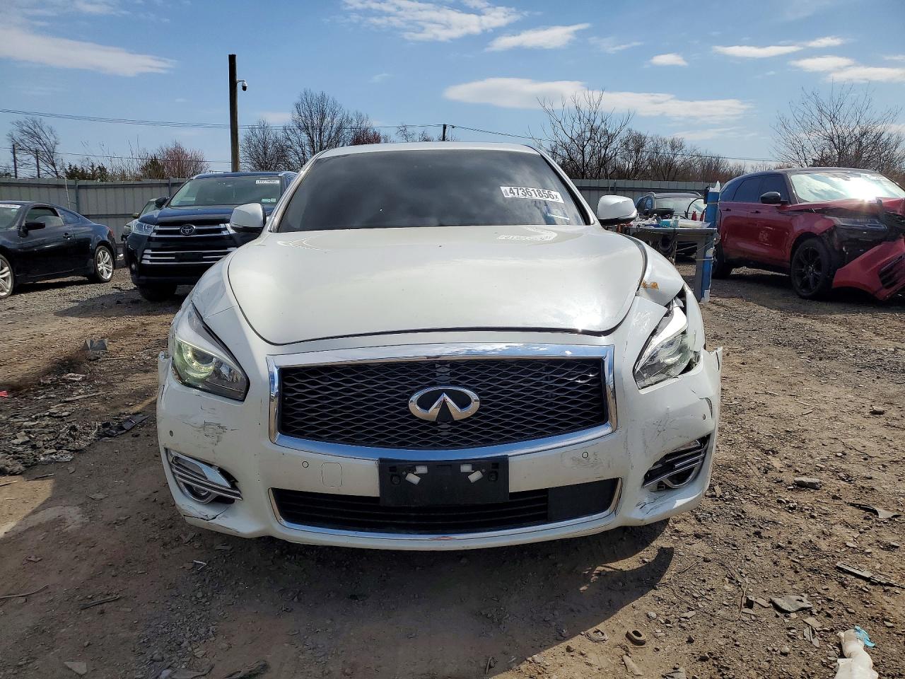INFINITI Q70 3.7 Luxe