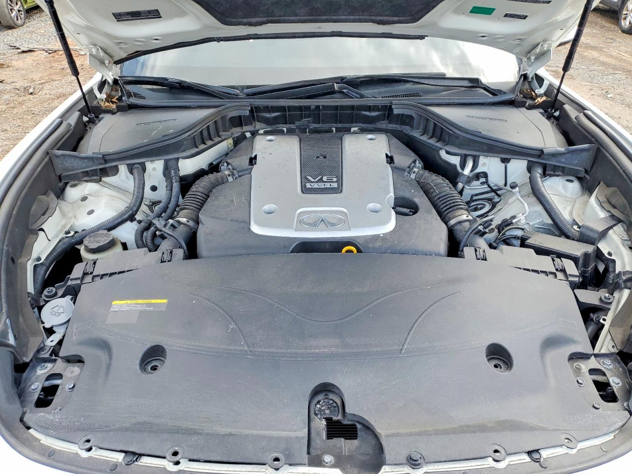 INFINITI Q70 3.7 Luxe
