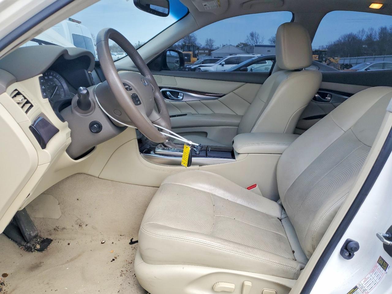 INFINITI Q70 3.7 Luxe