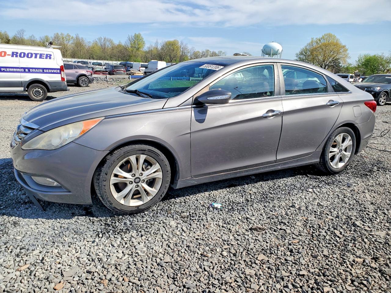 Salvage Hyundai SONATA Image