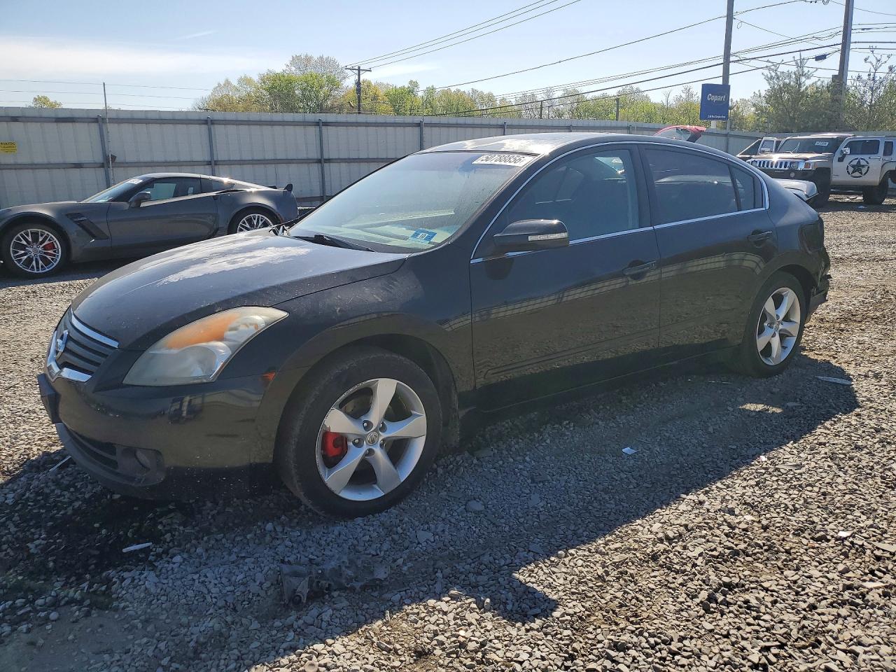 Salvage Nissan Altima Image
