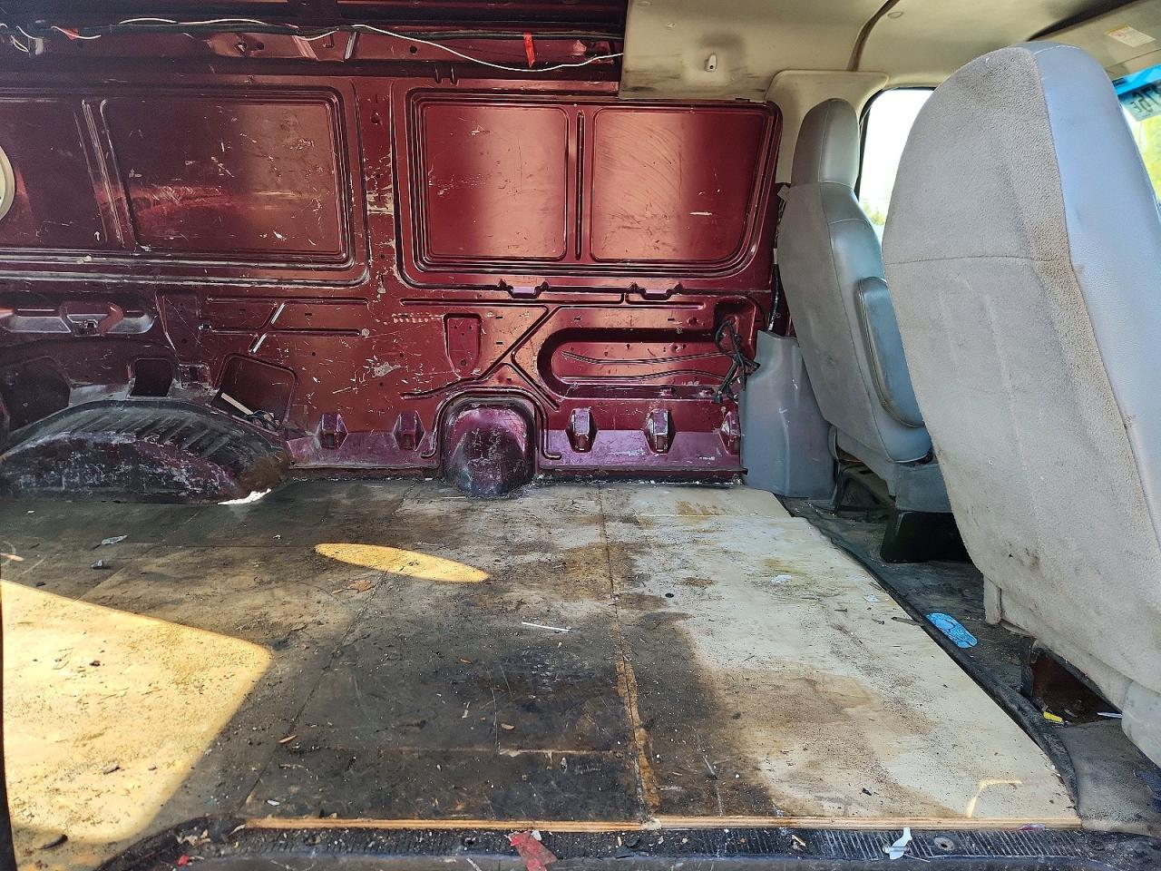 Ford Econoline E250 Van