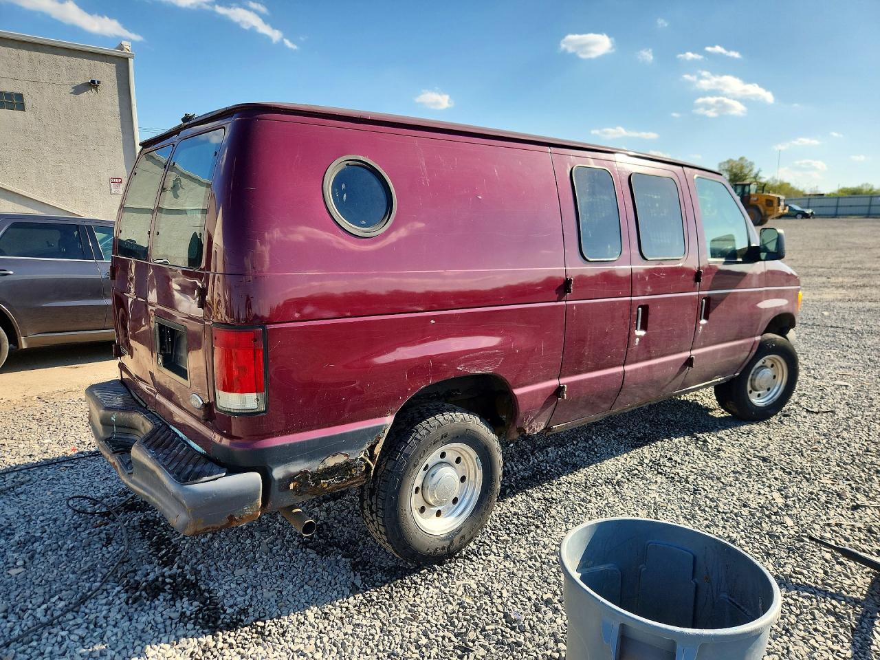 Ford Econoline E250 Van