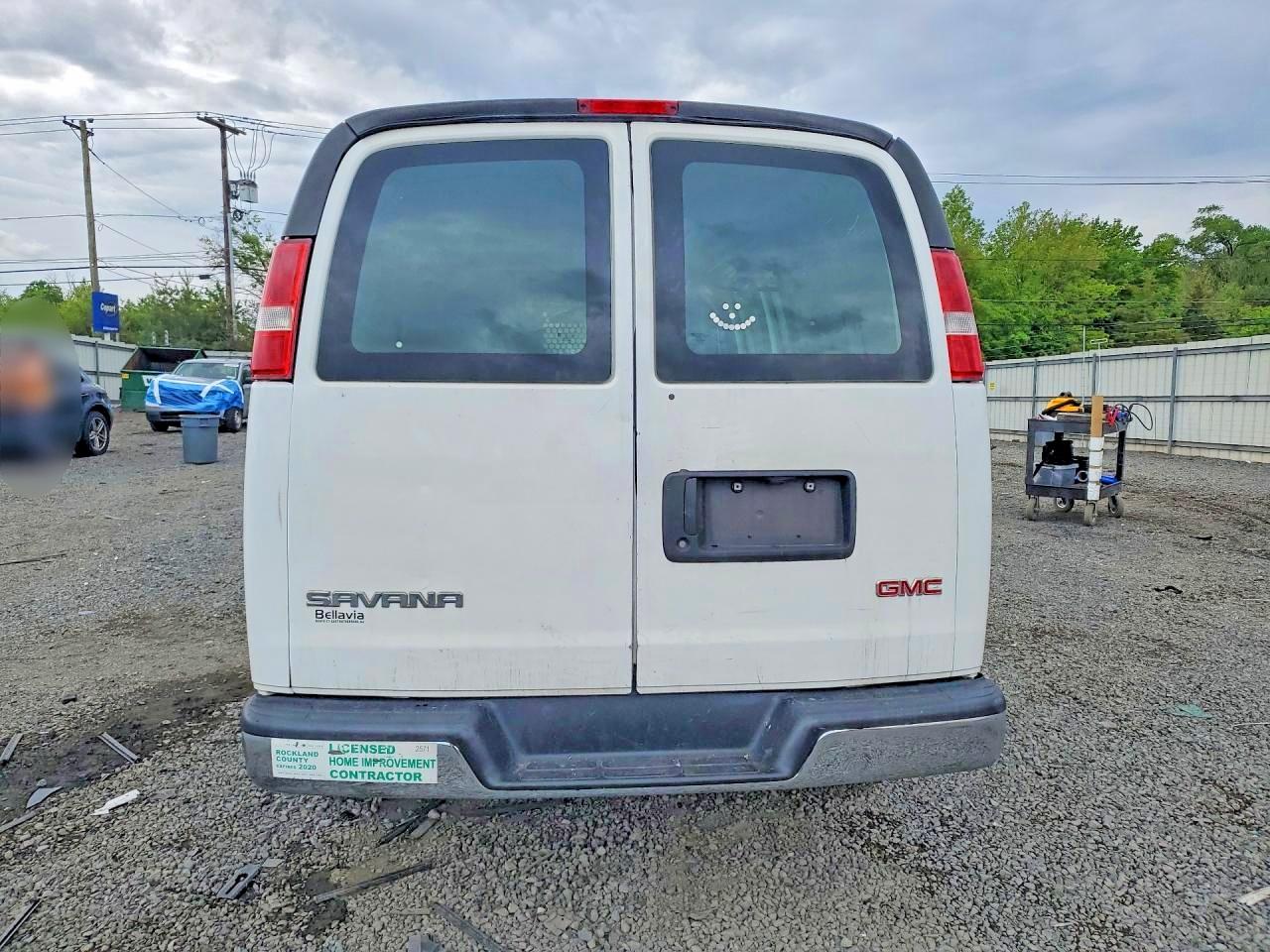 GMC Savana G2500