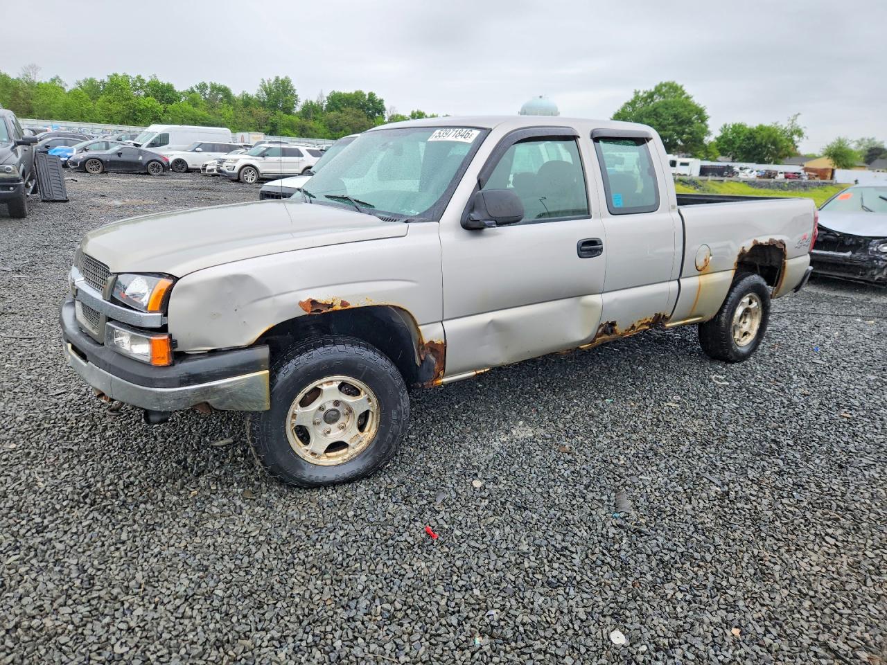 Salvage Chevrolet Silverado Image