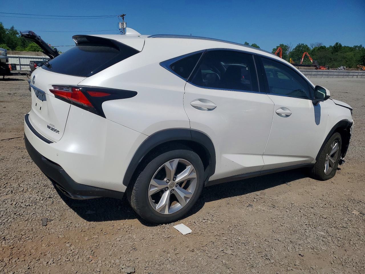 Lexus NX Base
