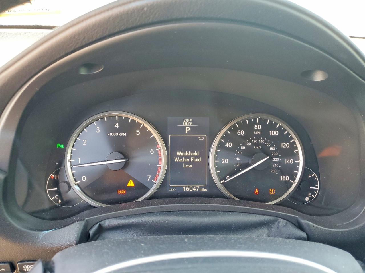 Lexus NX Base