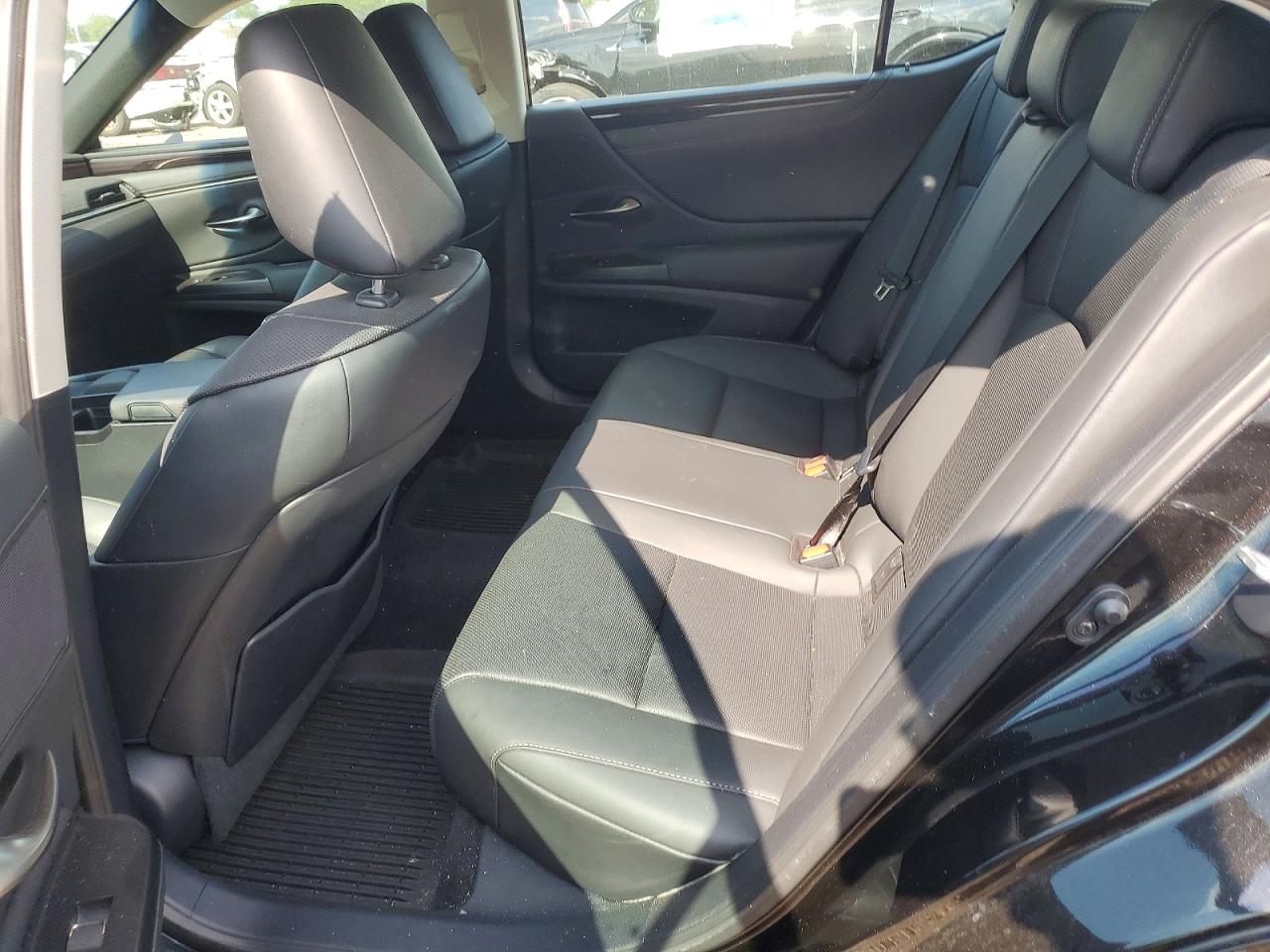 Lexus Es Base