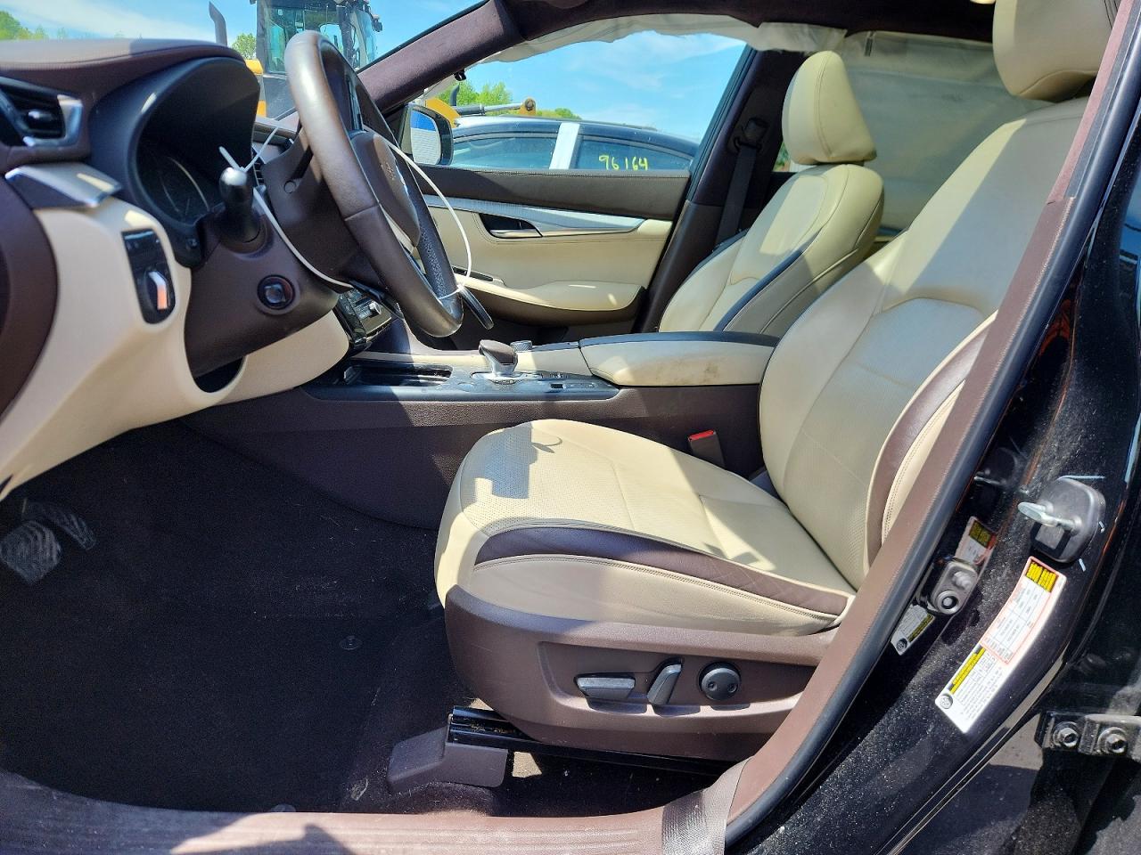 INFINITI Qx Essential
