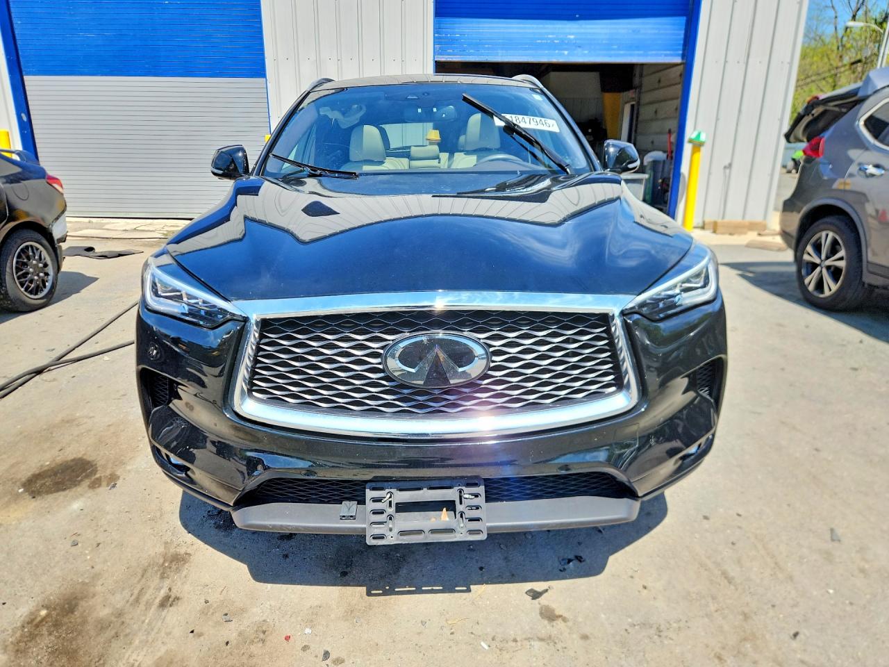INFINITI Qx Essential
