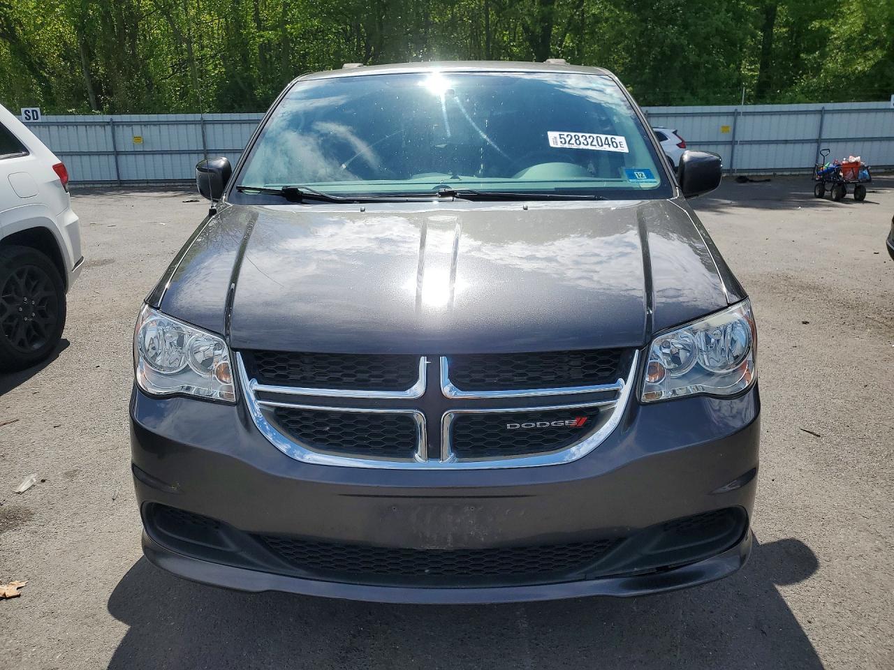 Dodge Caravan Sxt