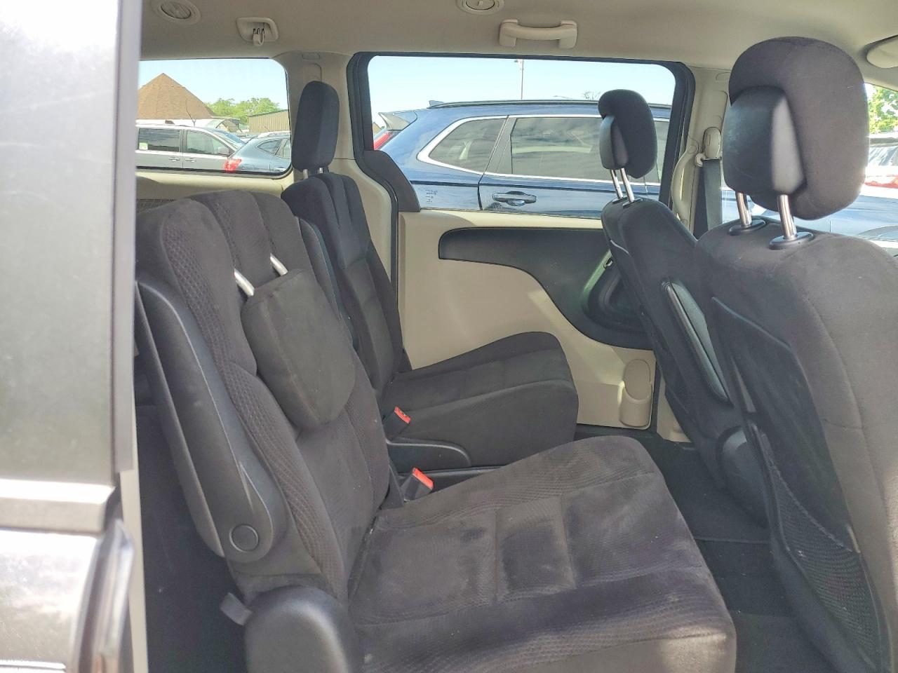 Dodge Caravan Sxt