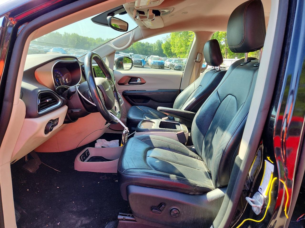 Chrysler Pacifica Touring L Plus