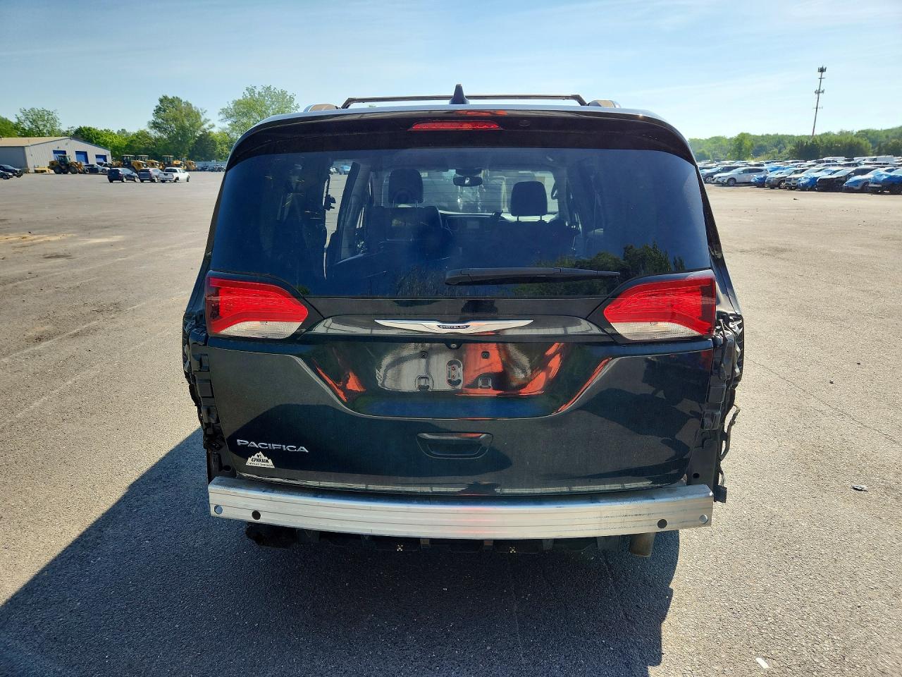 Chrysler Pacifica Touring L Plus