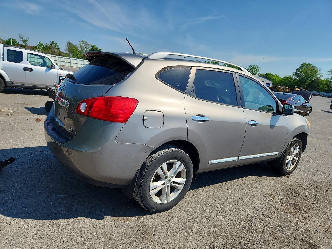 Nissan Rogue S