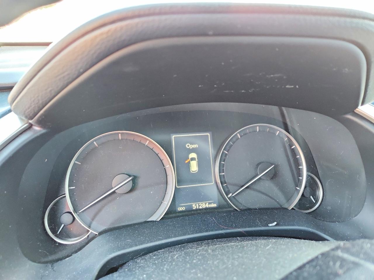 Lexus RX Base