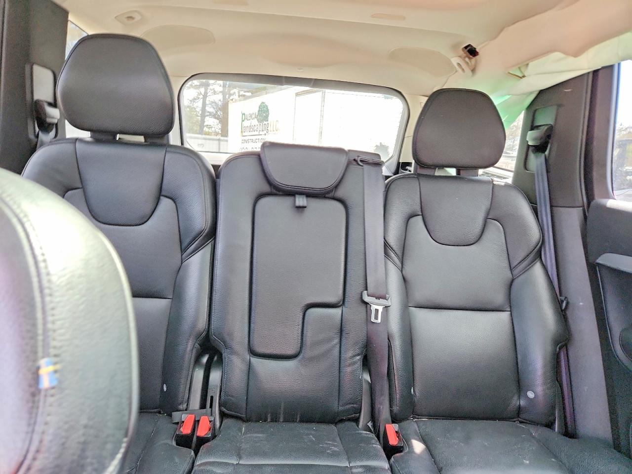 Volvo XC90 T5