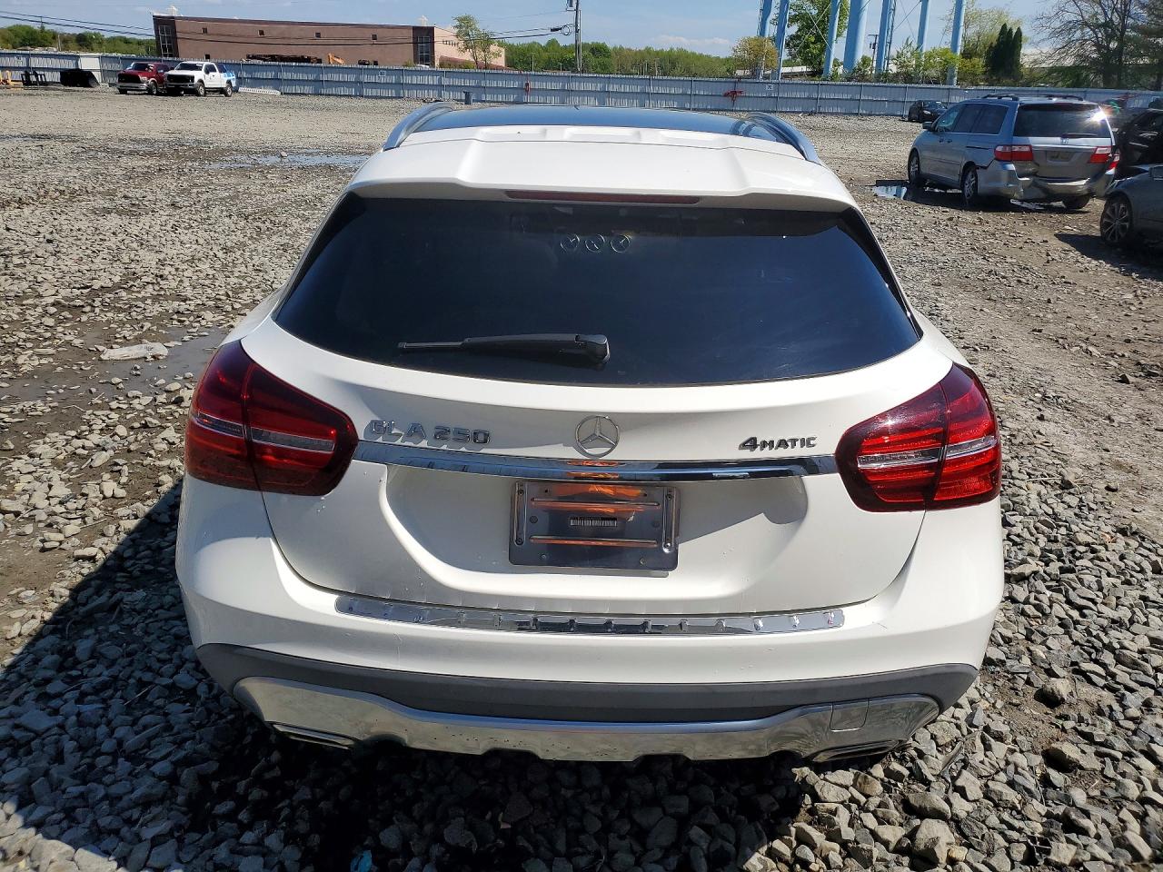 Mercedes-Benz GLA 250 4matic