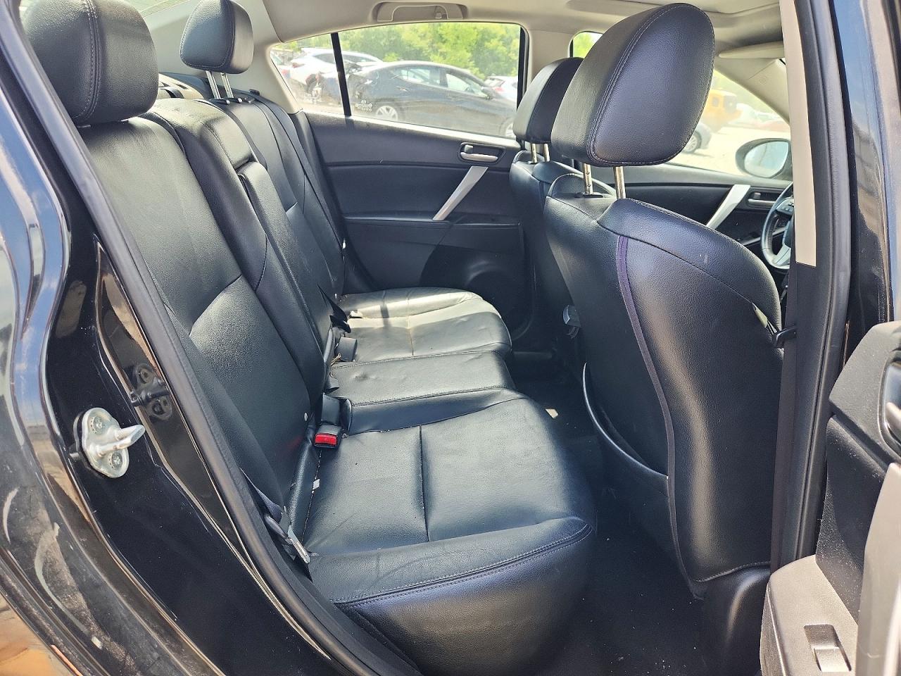 Mazda 3 I