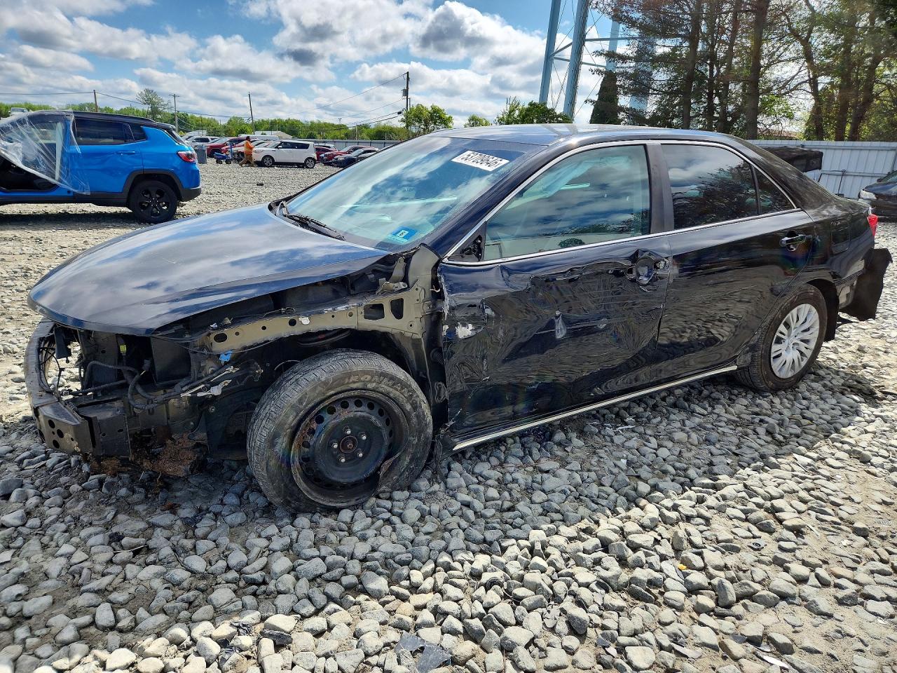 Salvage Toyota Camry Image