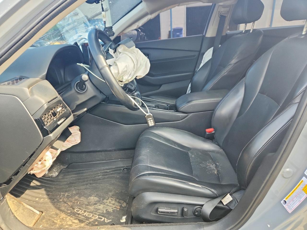 Honda Accord Touring Hybrid