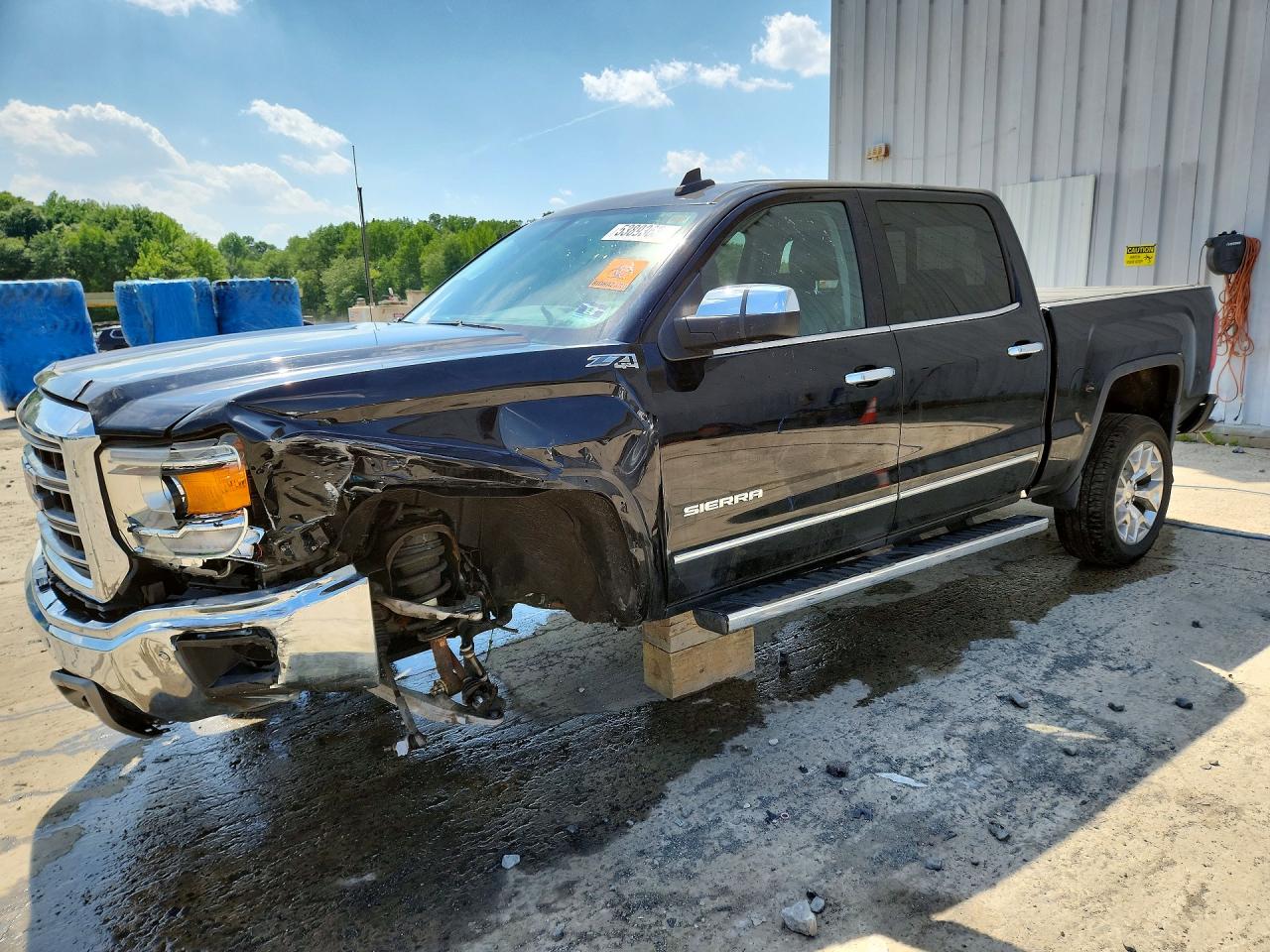 Salvage GMC Sierra Image