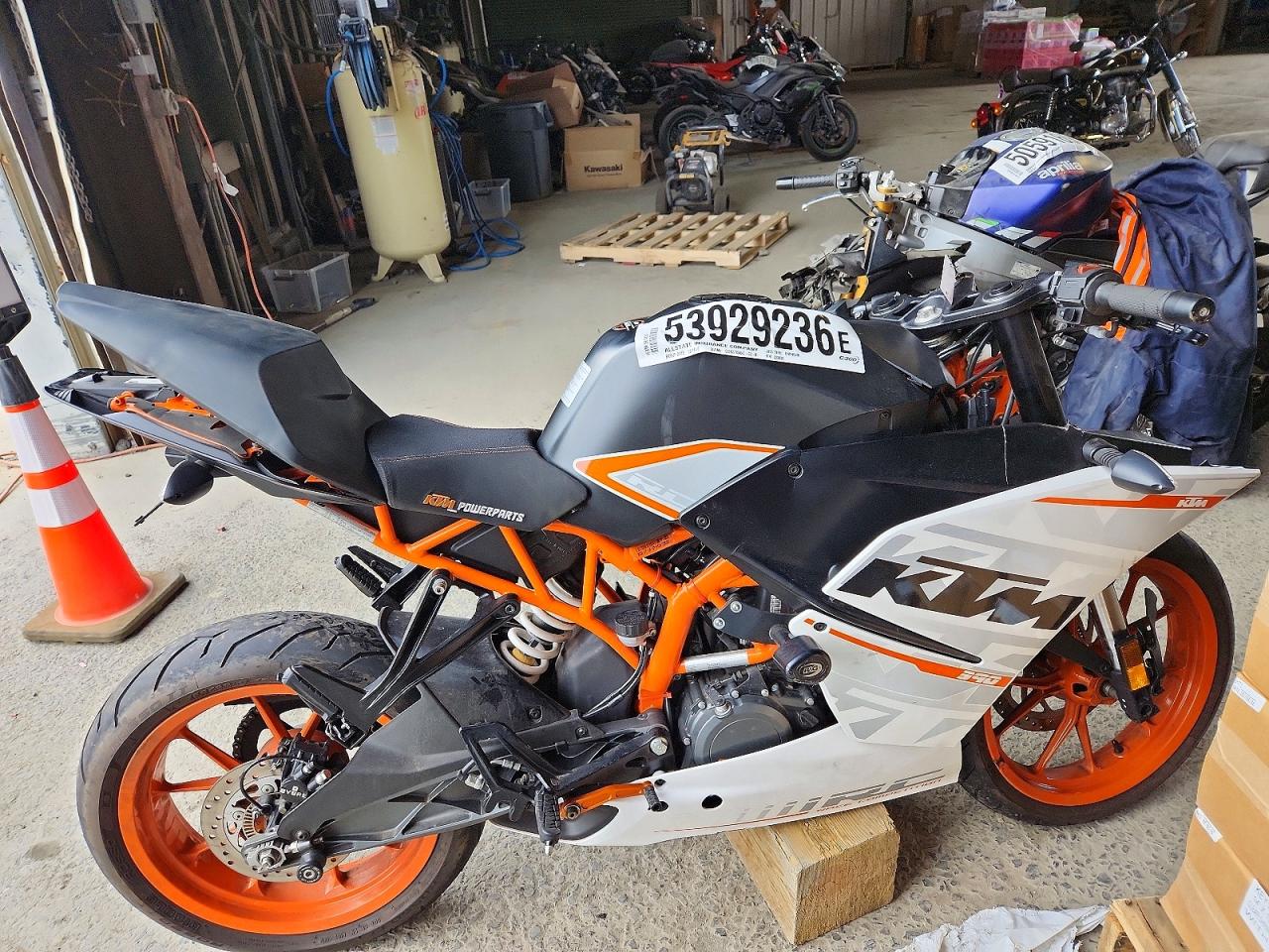 Salvage KTM Motorcycle Image