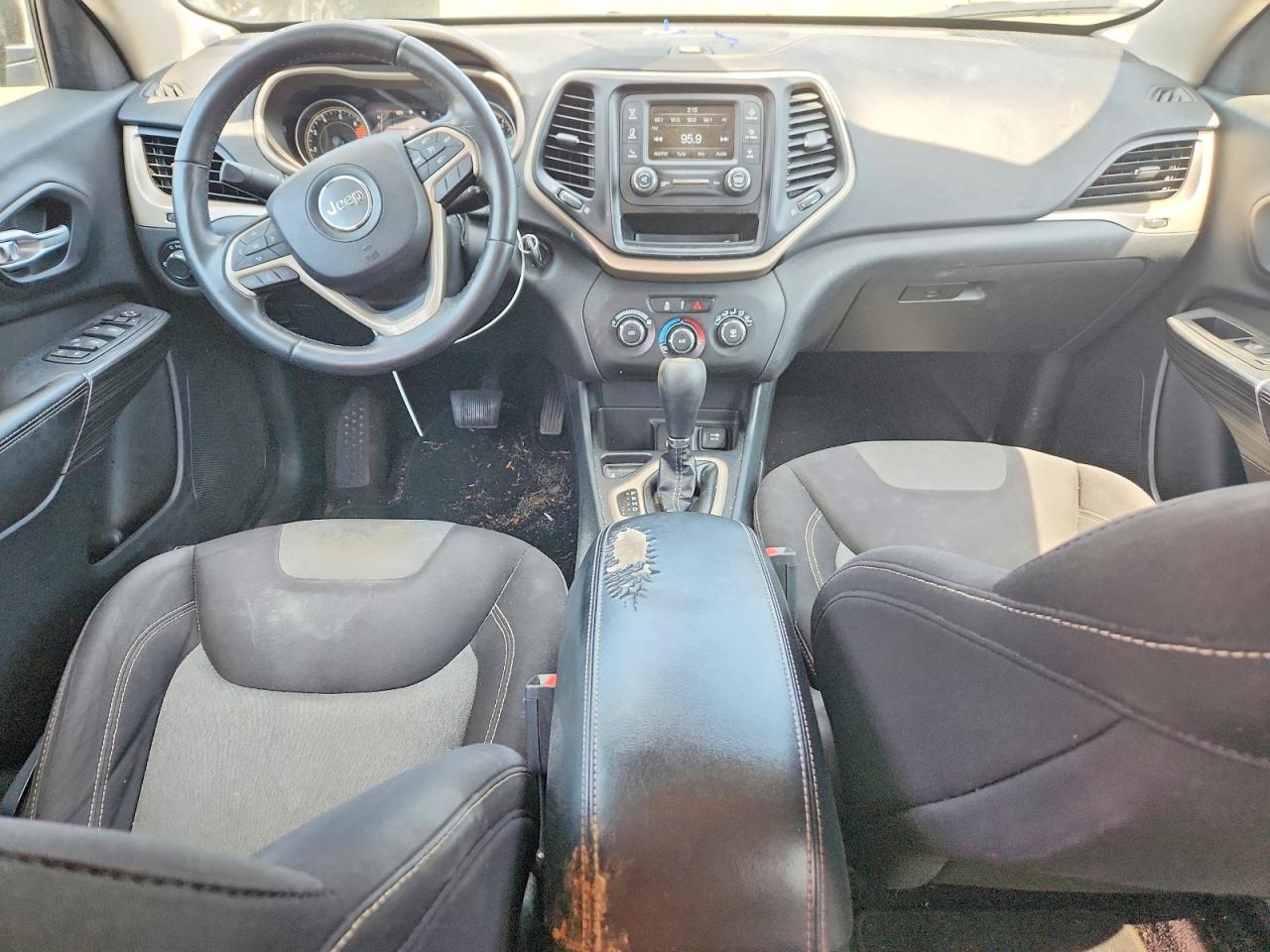 Jeep Cherokee Sport