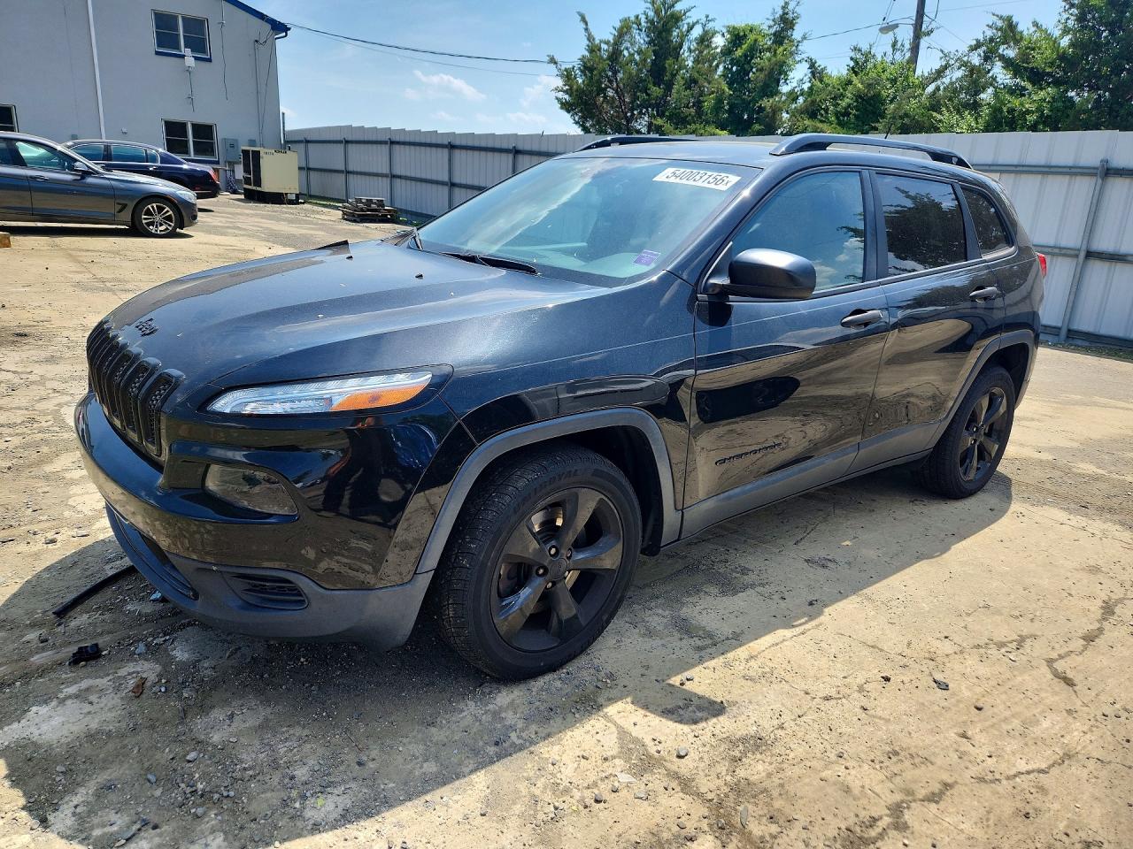 Salvage Jeep Cherokee Image