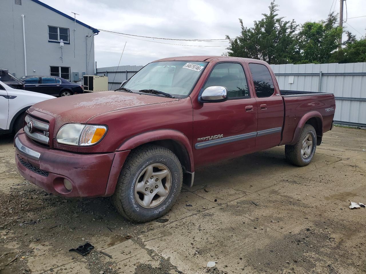 Salvage Toyota Tundra Image