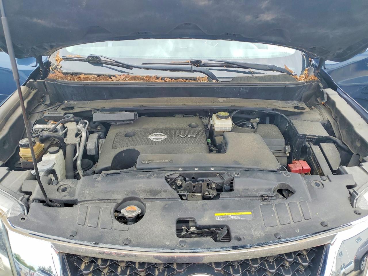 Nissan Pathfinder S