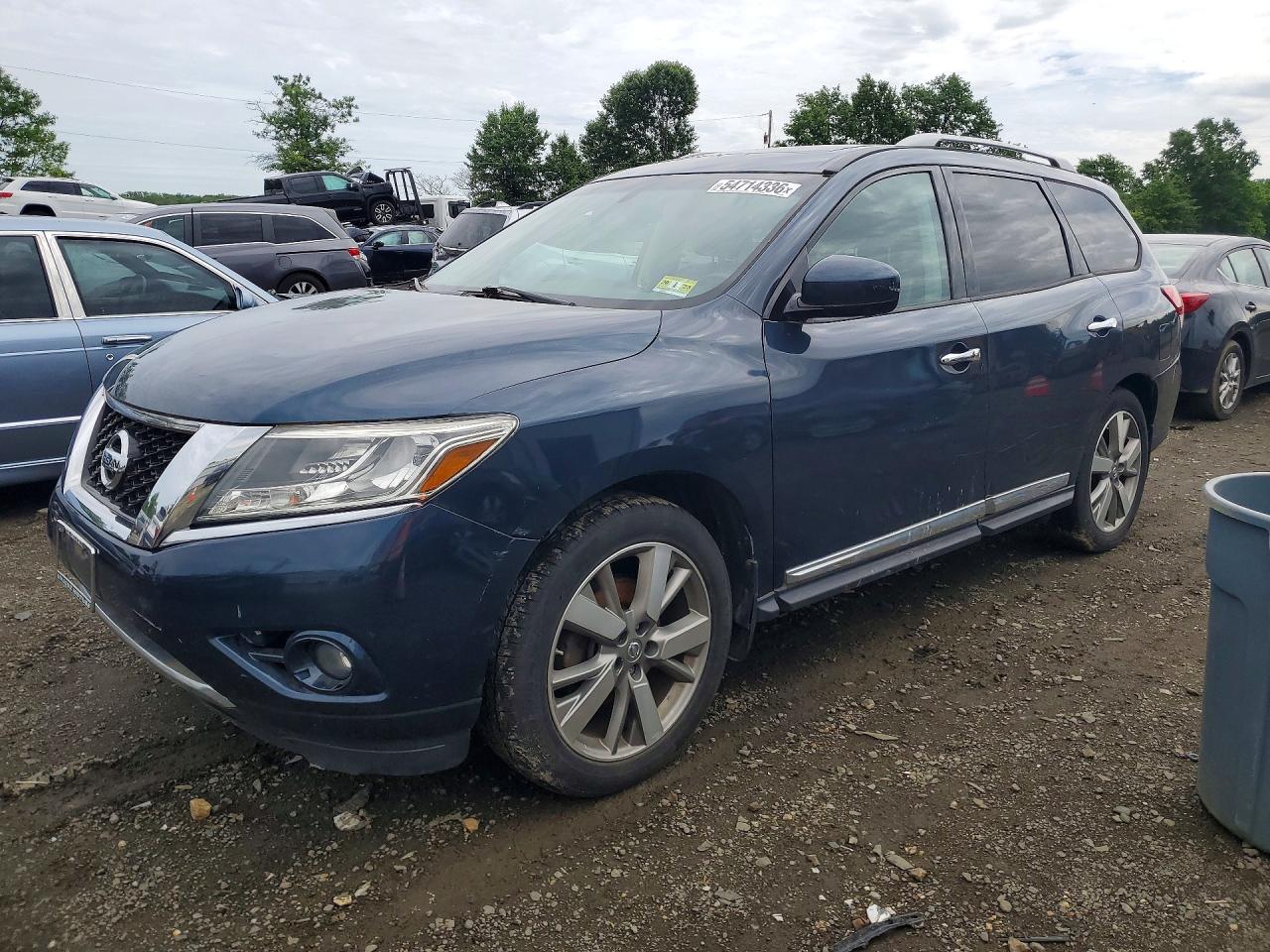 Salvage Nissan Pathfinder Image