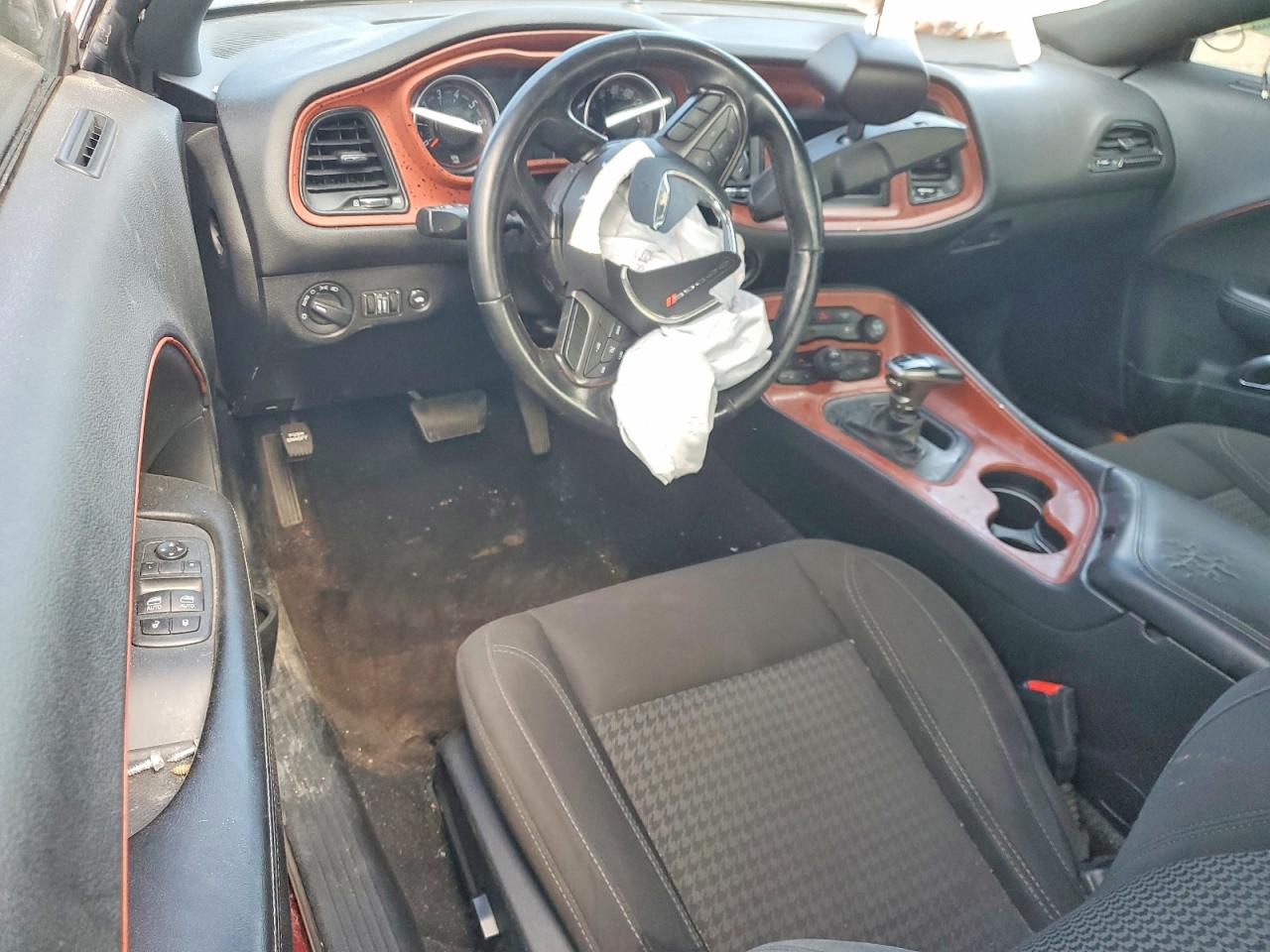 Dodge Challenger Sxt