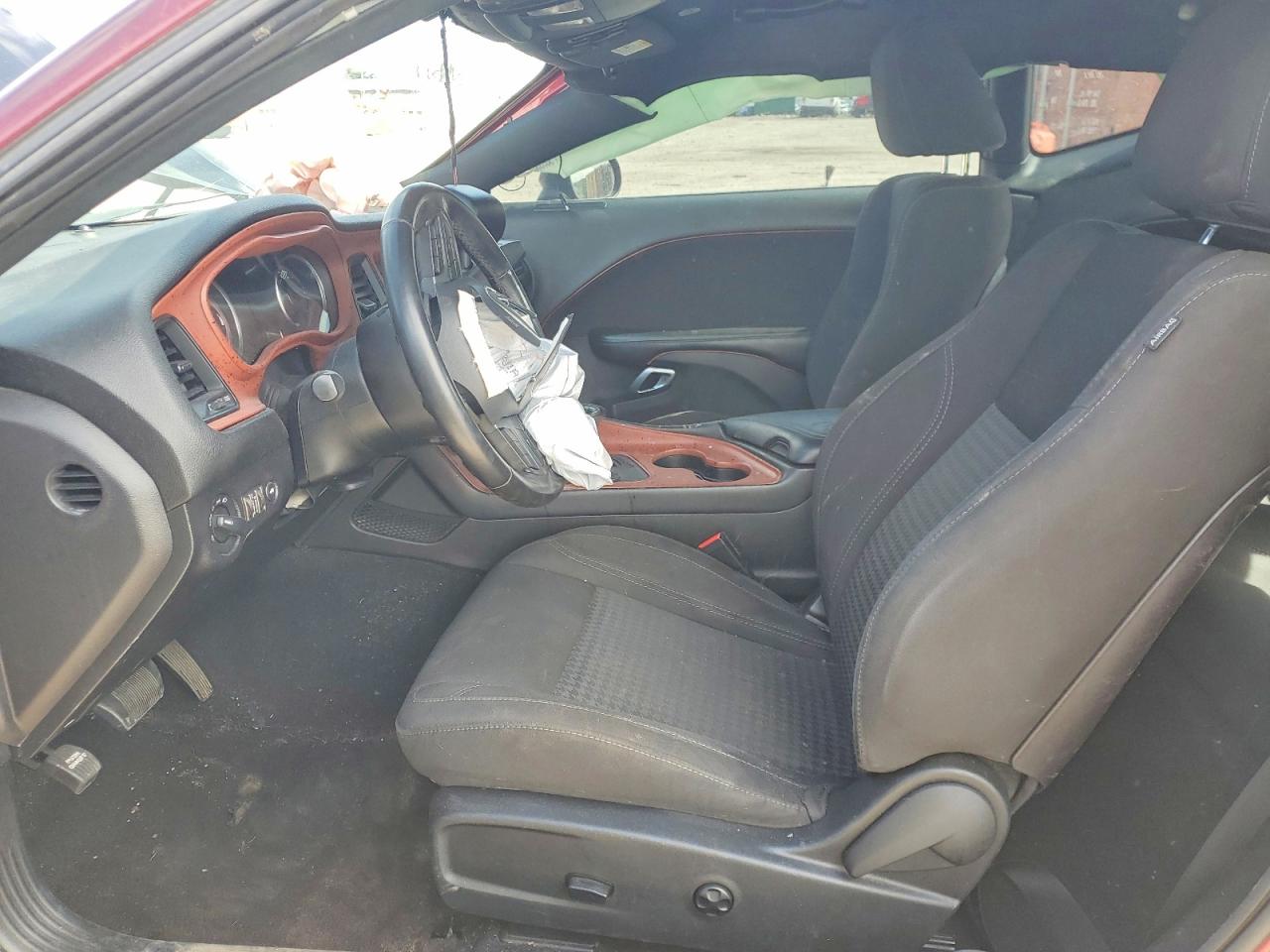 Dodge Challenger Sxt