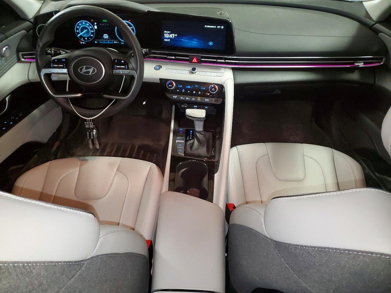 Hyundai ELANTRA Limited