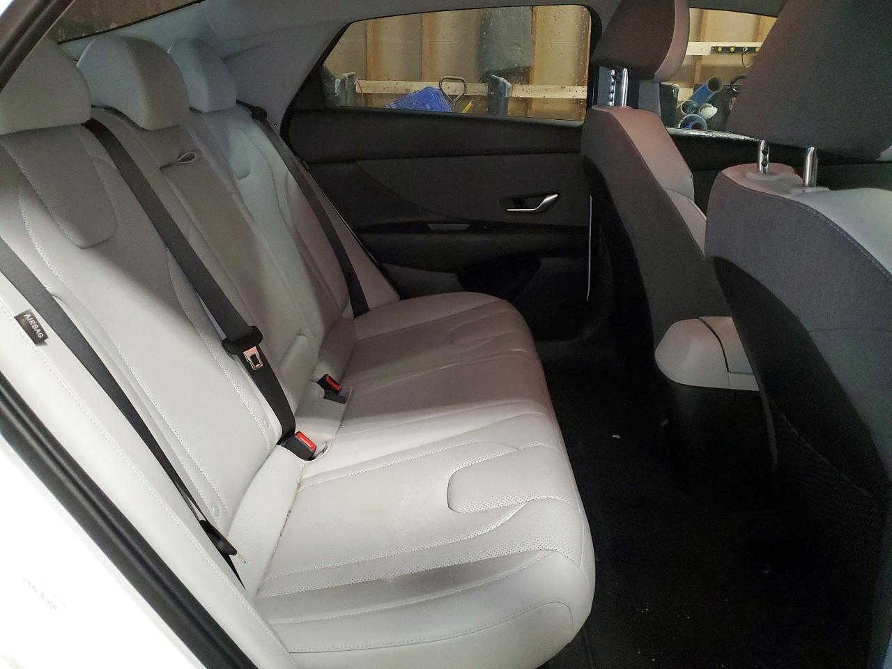 Hyundai ELANTRA Limited