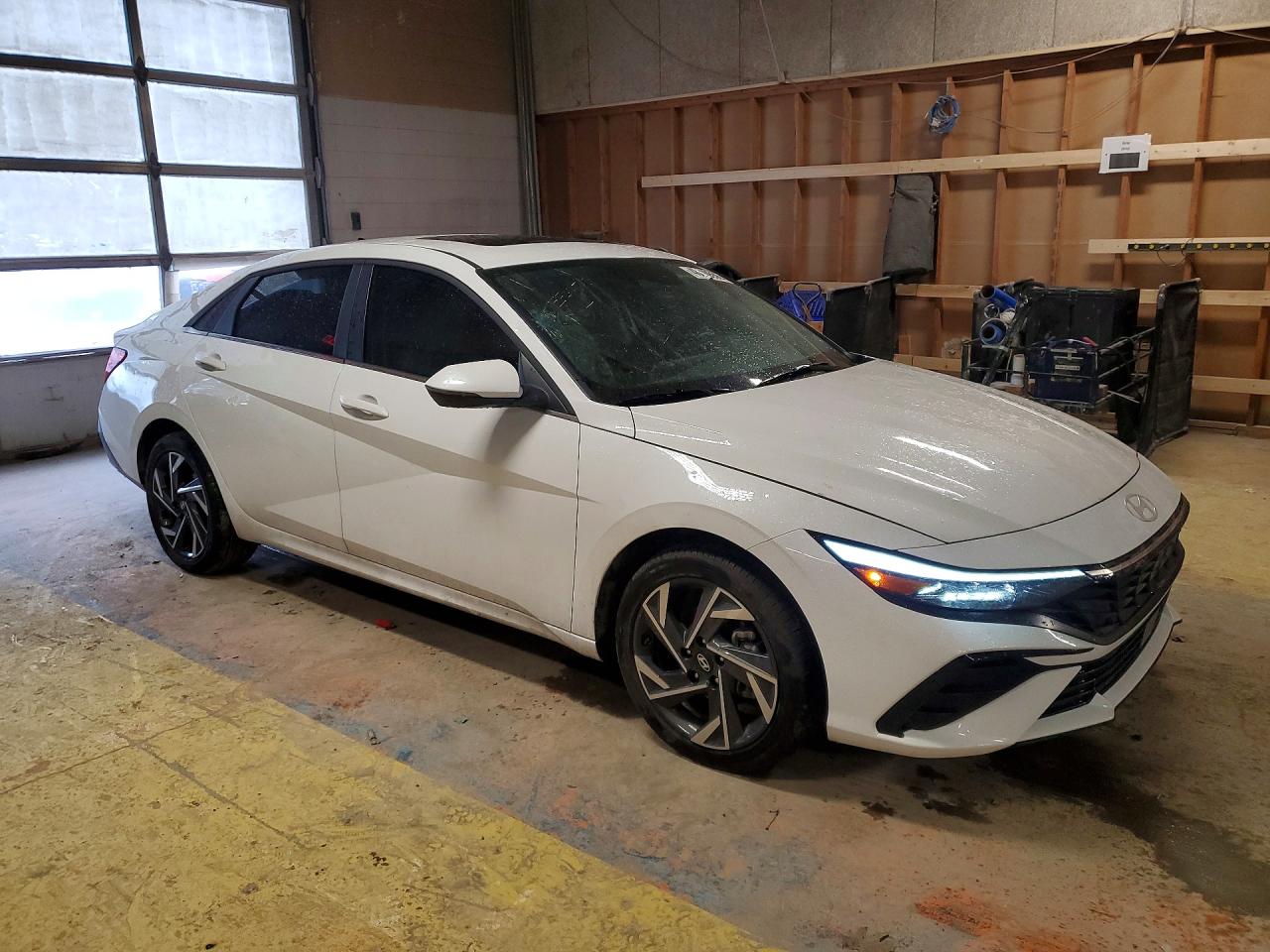 Hyundai ELANTRA Limited