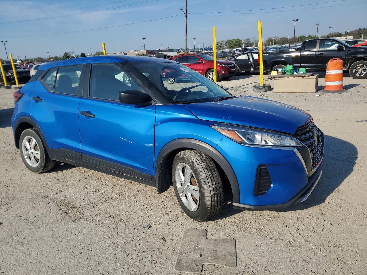 Nissan Kicks S