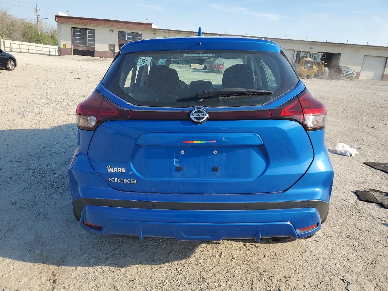 Nissan Kicks S