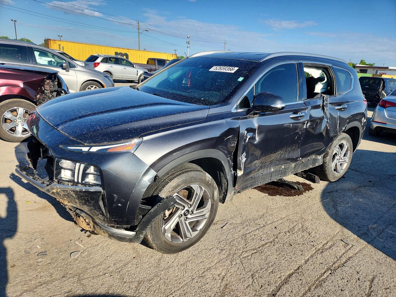 Salvage Hyundai SANTA FE Image